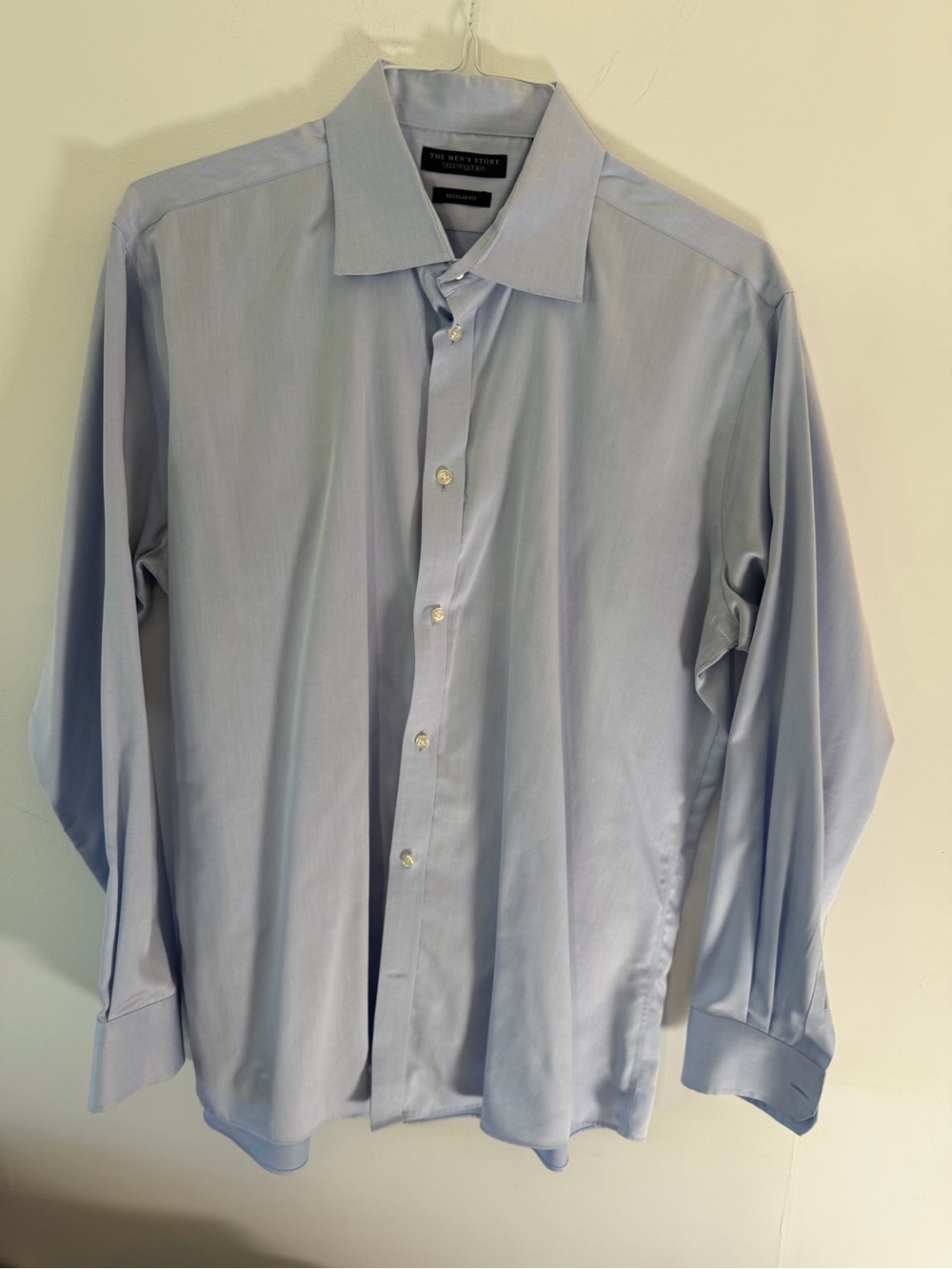 Bloomingdale's Men's Light Blue Dress Shirt - Classic Spread Collar